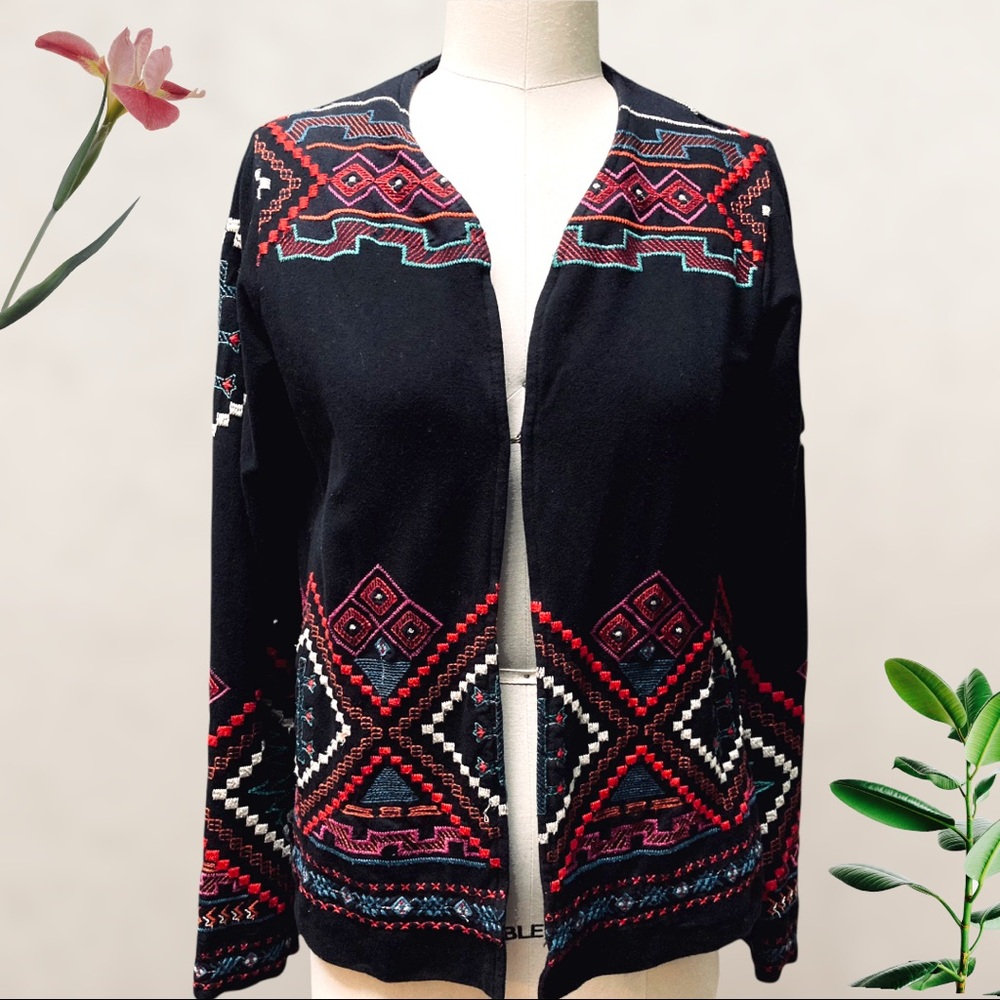 Johnny Was Black Geometric Embroidered Cardigan in Cotton Terry, Small